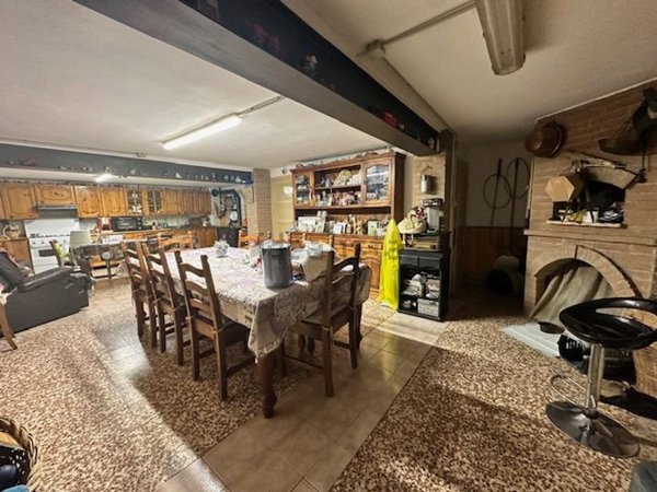 casa indipendente in vendita a Villimpenta in zona Pradello
