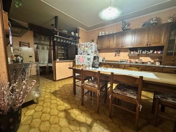 appartamento in vendita a Villimpenta in zona Pradello