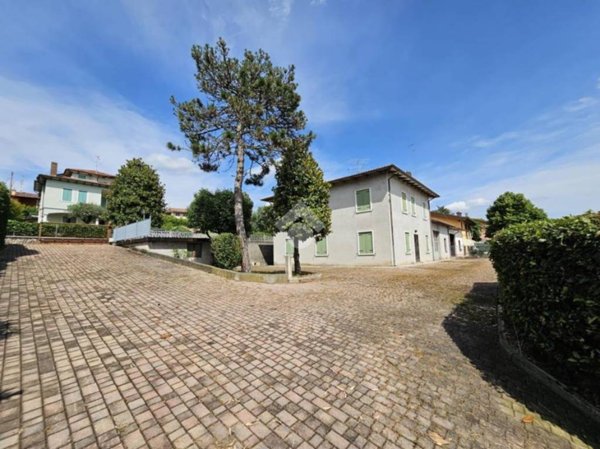 casa indipendente in vendita a Volta Mantovana