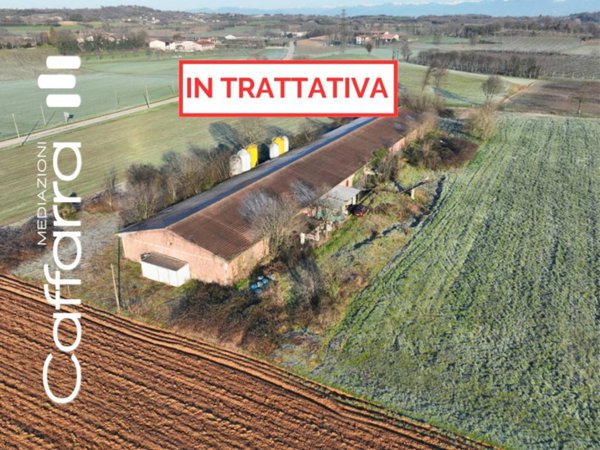 locale commerciale in vendita a Volta Mantovana