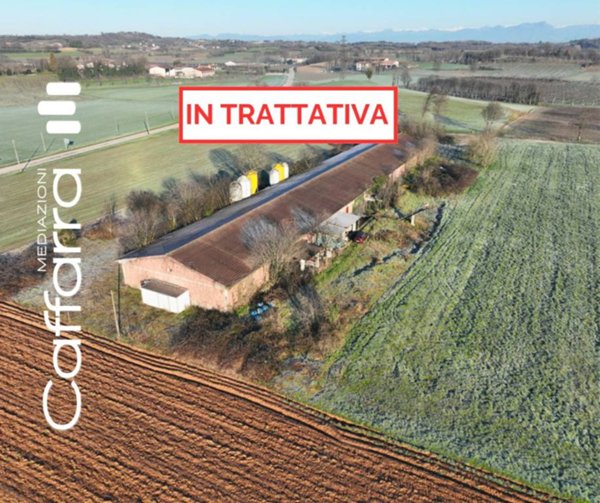locale commerciale in vendita a Volta Mantovana