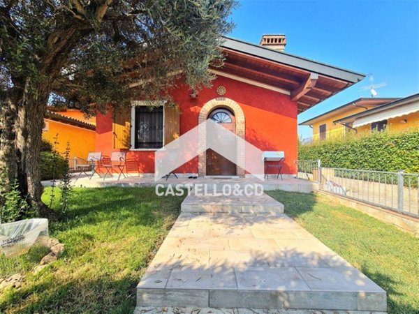 casa indipendente in vendita a Volta Mantovana