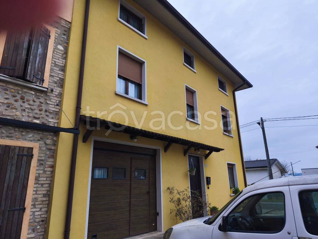 casa indipendente in vendita a Volta Mantovana