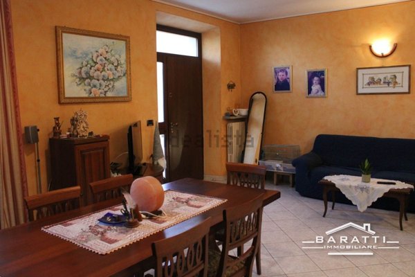 casa indipendente in vendita a Volta Mantovana