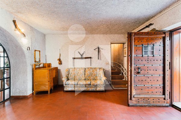 casa indipendente in vendita a Volta Mantovana in zona Falzoni