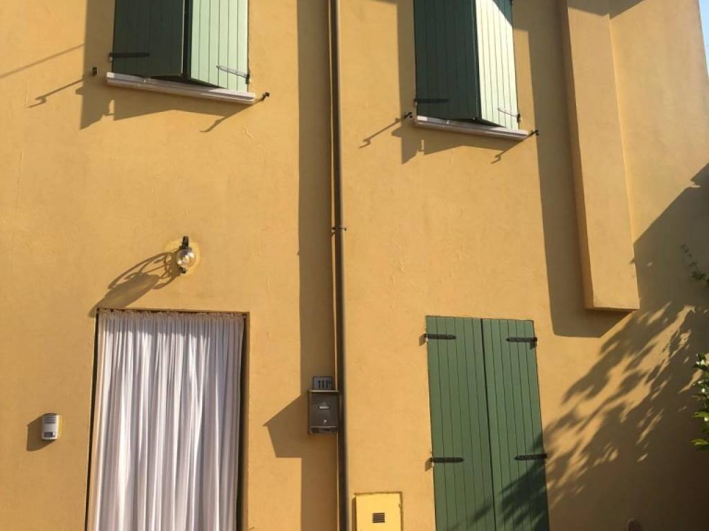 casa indipendente in vendita a Volta Mantovana