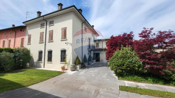 casa indipendente in vendita a Volta Mantovana