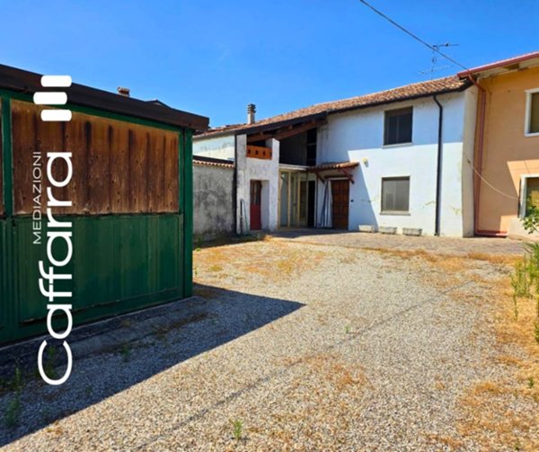 casa indipendente in vendita a Volta Mantovana