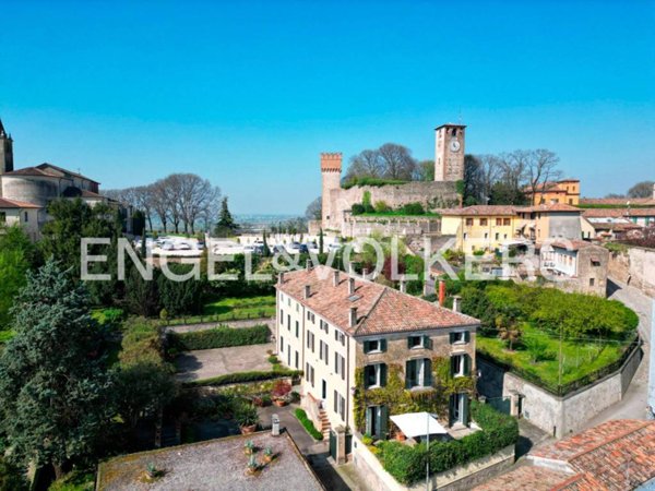 casa indipendente in vendita a Volta Mantovana