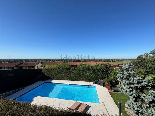 casa indipendente in vendita a Volta Mantovana