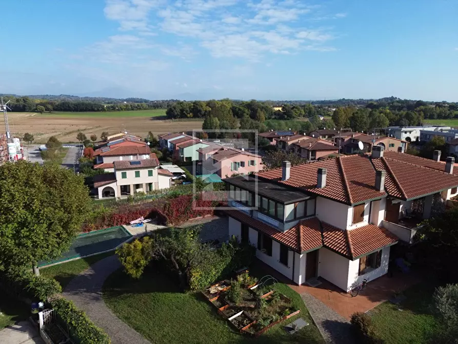 casa indipendente in vendita a Volta Mantovana