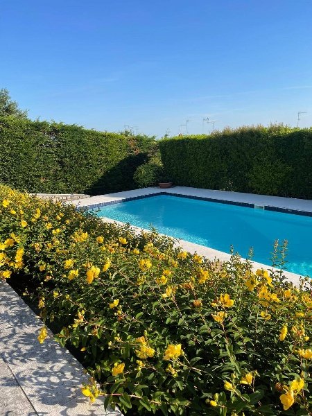 casa indipendente in vendita a Volta Mantovana