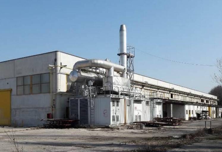 locale commerciale in vendita a Volta Mantovana