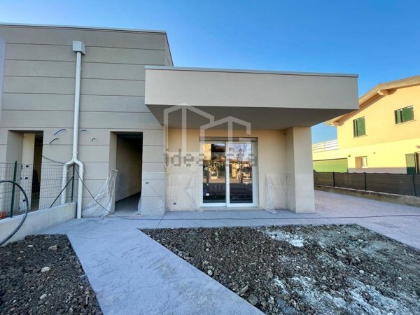 casa indipendente in vendita a Volta Mantovana