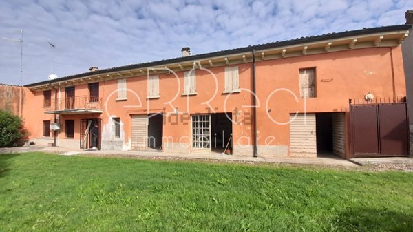 casa indipendente in vendita a Volta Mantovana