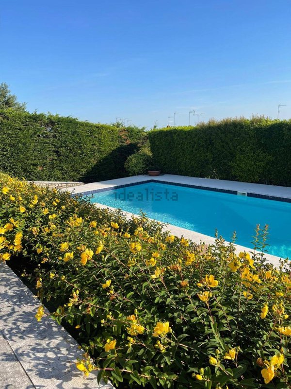 casa indipendente in vendita a Volta Mantovana