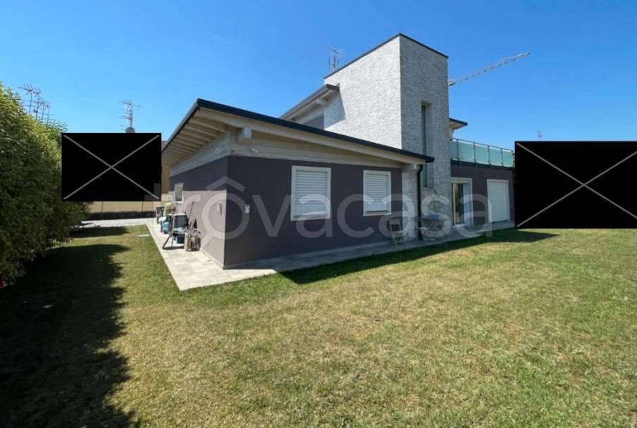 casa indipendente in vendita a Volta Mantovana