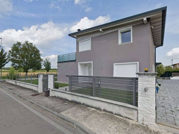 casa indipendente in vendita a Volta Mantovana