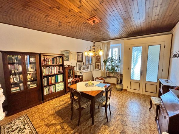 casa indipendente in vendita a Volta Mantovana in zona Cereta