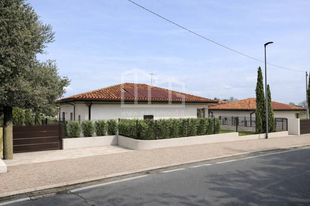 casa indipendente in vendita a Volta Mantovana in zona Gatti