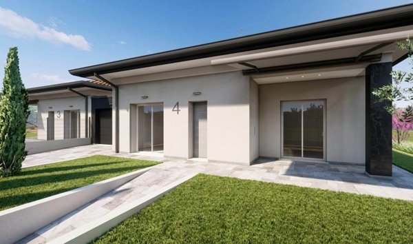 casa indipendente in vendita a Volta Mantovana