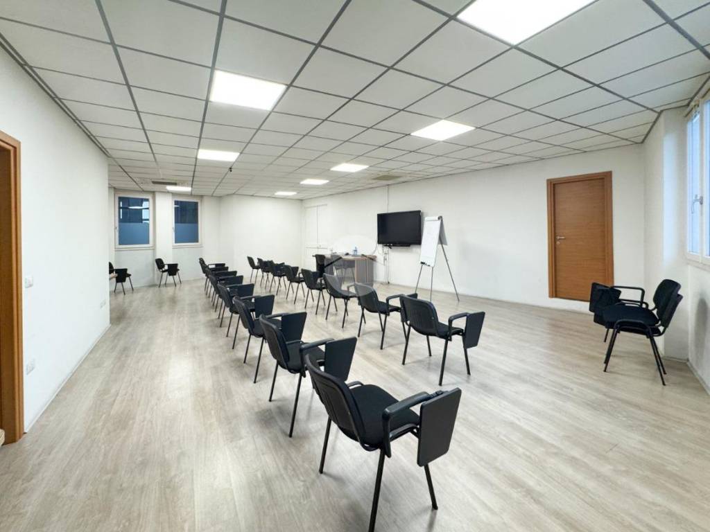 ufficio in vendita a Volta Mantovana