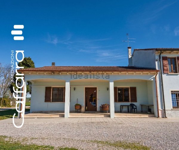 casa indipendente in vendita a Volta Mantovana in zona Cereta