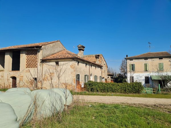 casa indipendente in vendita a Borgo Virgilio in zona Virgilio