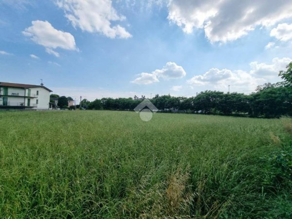 casa indipendente in vendita a Borgo Virgilio in zona Virgilio