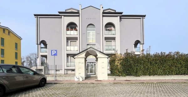 appartamento in vendita a Borgo Virgilio in zona Virgilio