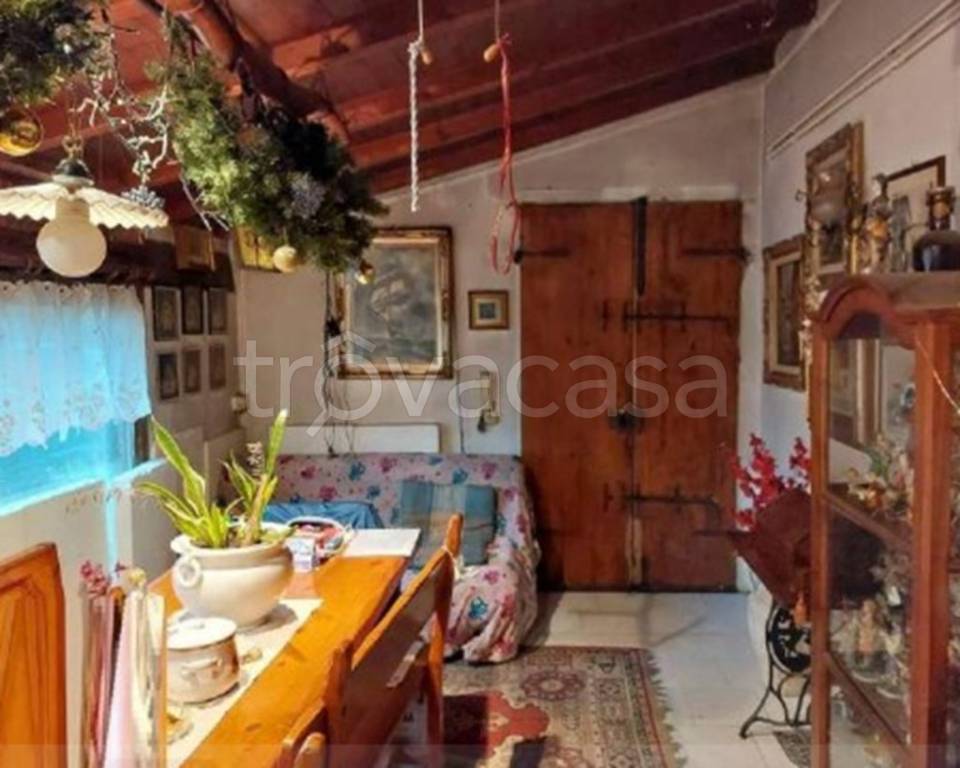 casa indipendente in vendita a Borgo Virgilio in zona Virgilio