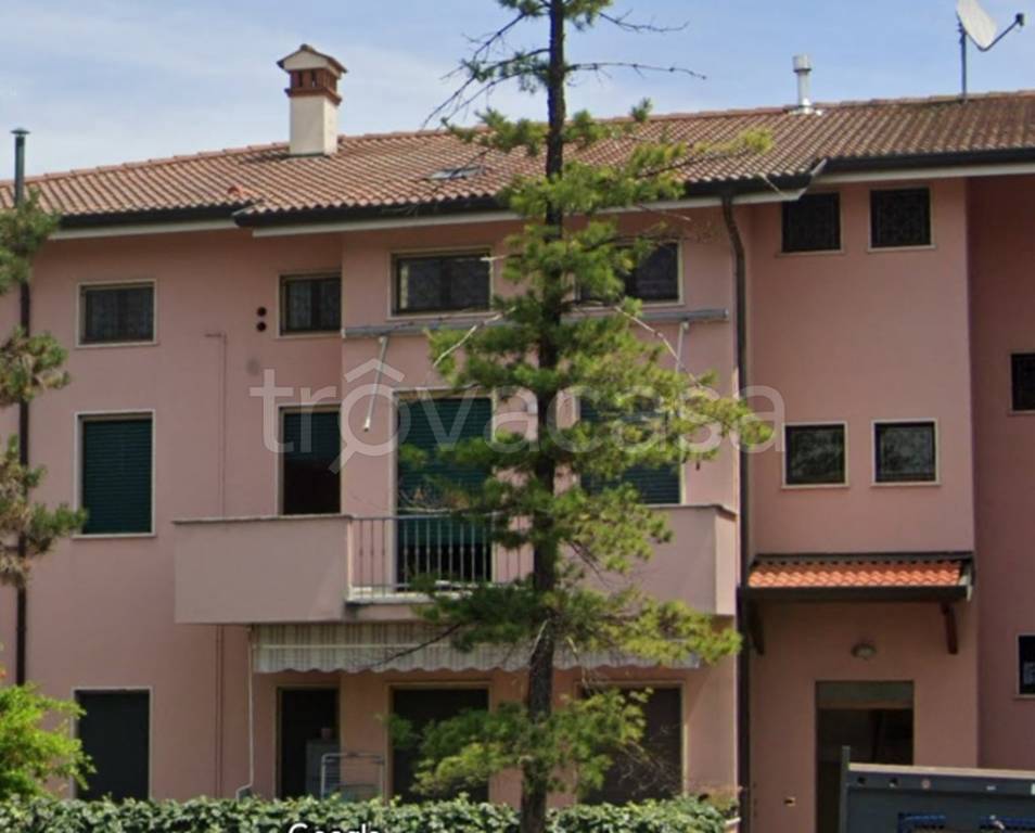 appartamento in vendita a Borgo Virgilio in zona Virgilio