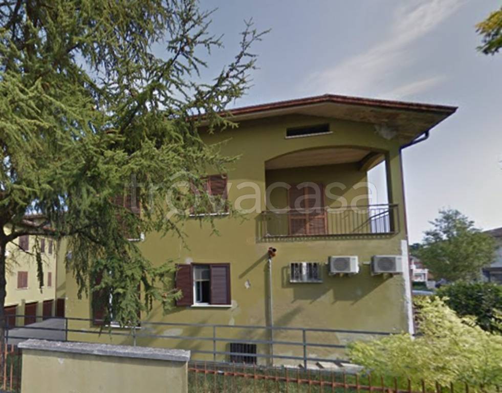 appartamento in vendita a Borgo Virgilio in zona Virgilio