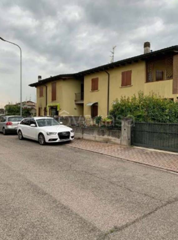 appartamento in vendita a Borgo Virgilio in zona Virgilio
