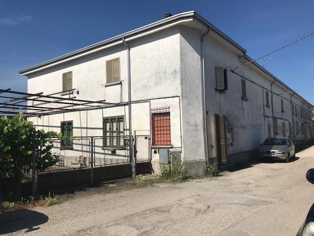 appartamento in vendita a Borgo Virgilio in zona Virgilio