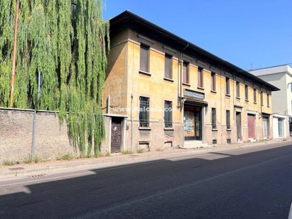 intera palazzina in vendita a Borgo Virgilio in zona Virgilio