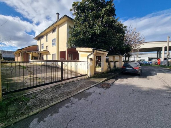casa indipendente in vendita a Borgo Virgilio in zona Virgilio