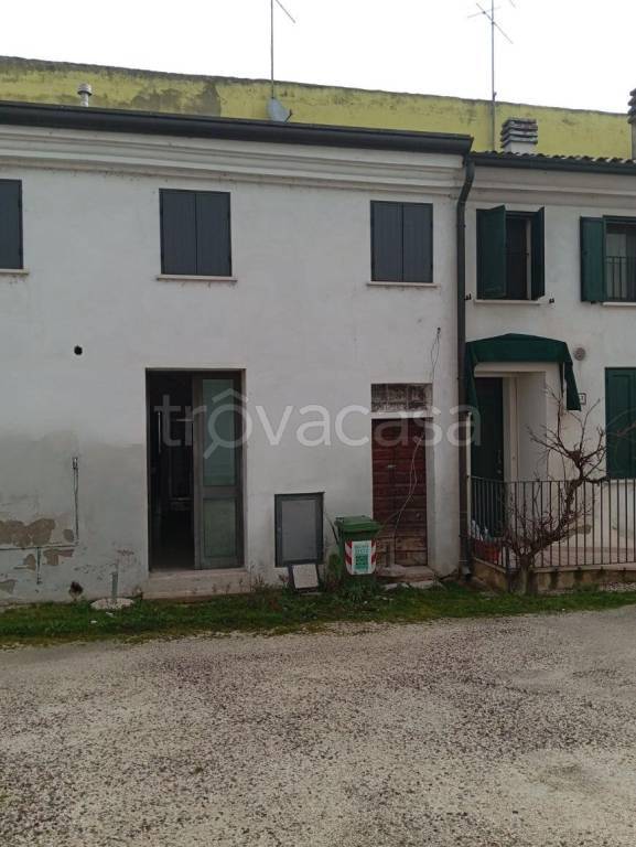 appartamento in vendita a Borgo Virgilio in zona Virgilio