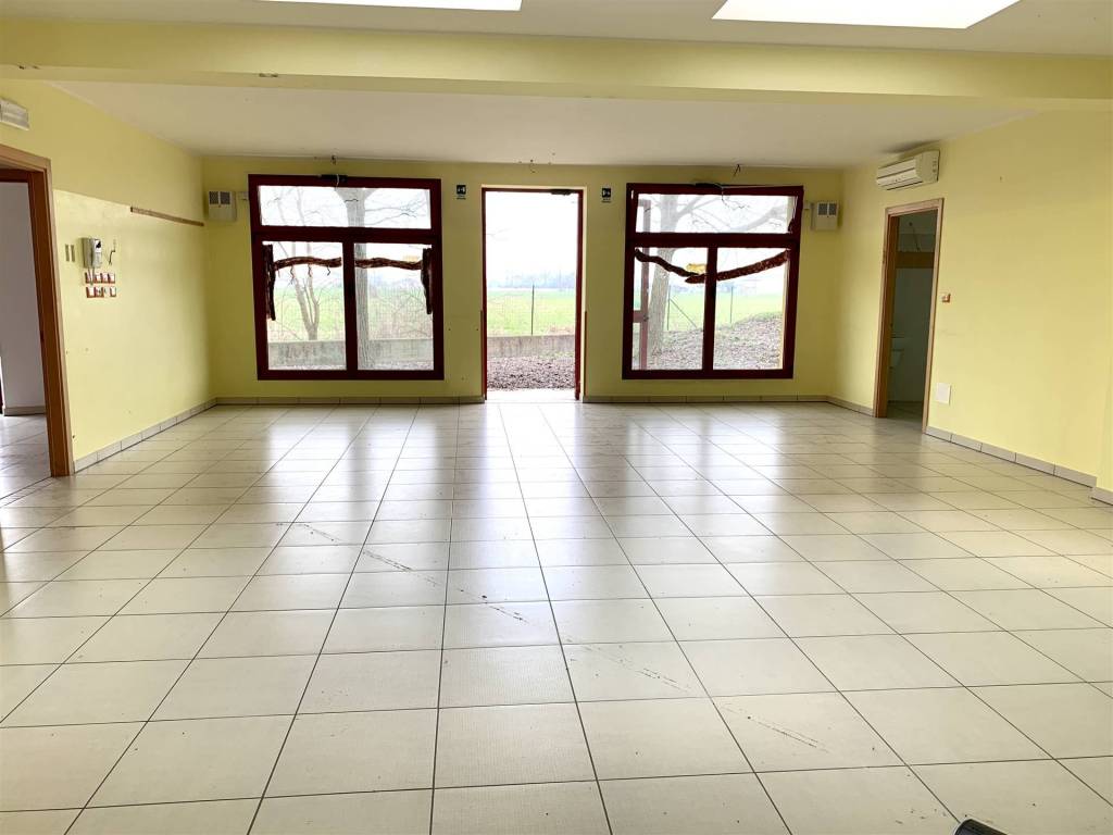 casa indipendente in vendita a Borgo Virgilio in zona Virgilio