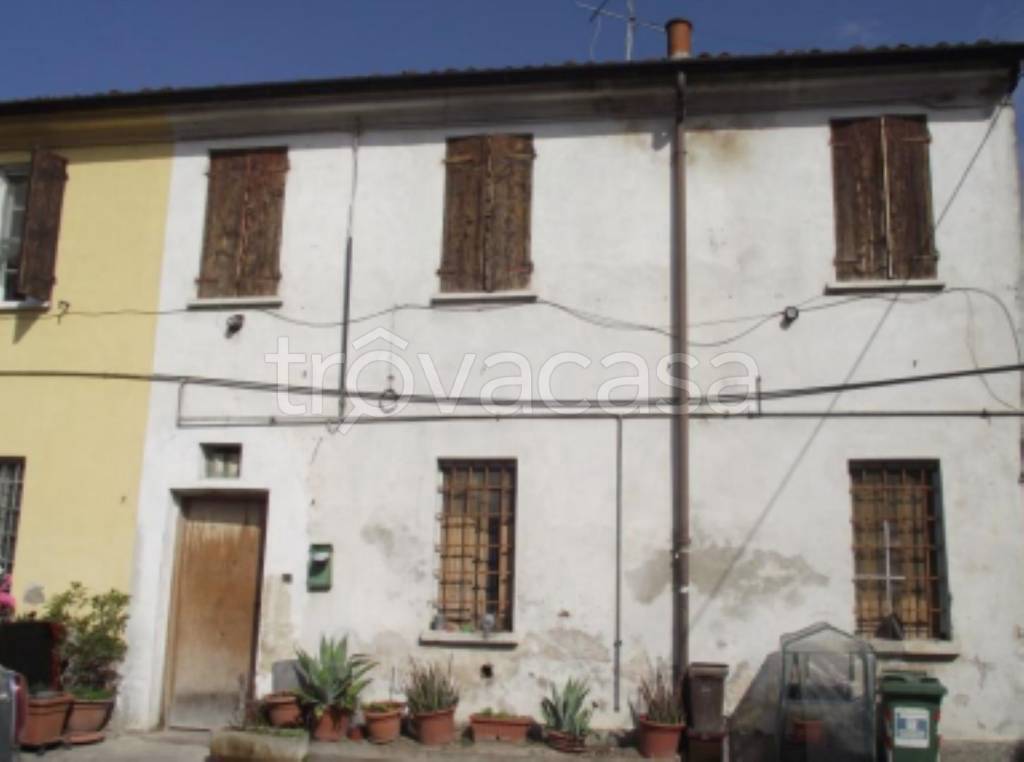 casa indipendente in vendita a Borgo Virgilio in zona Virgilio