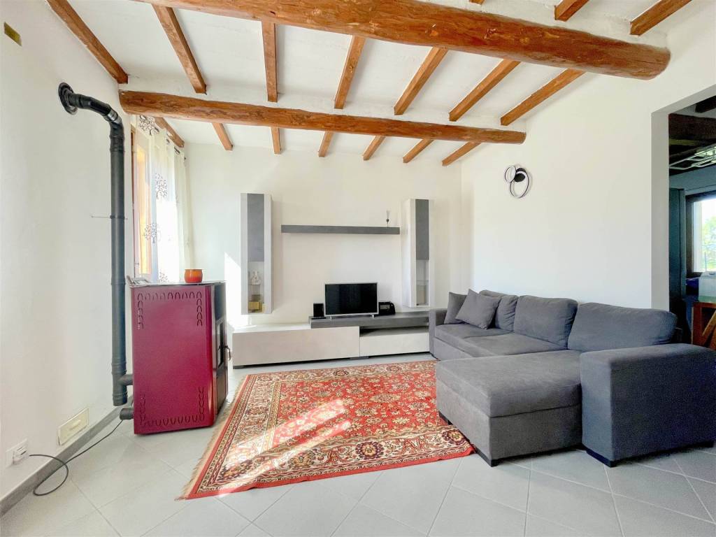 casa indipendente in vendita a Borgo Virgilio in zona Virgilio