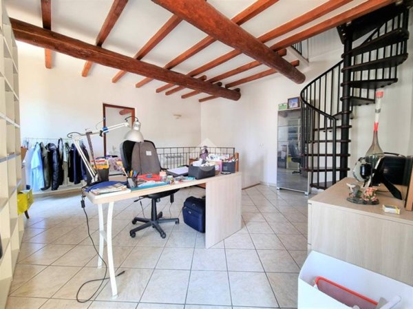casa indipendente in vendita a Borgo Virgilio in zona Virgilio
