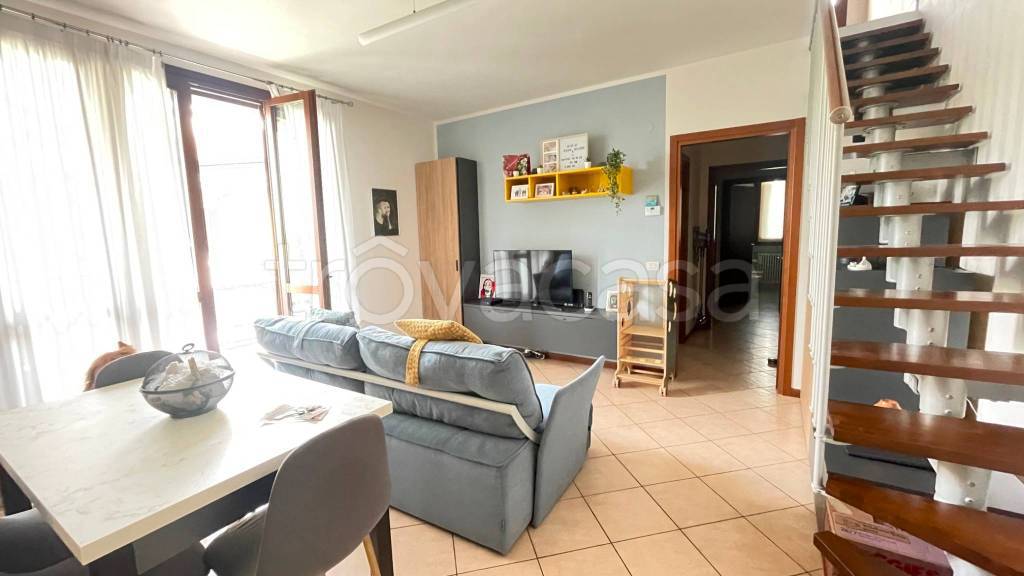 appartamento in vendita a Borgo Virgilio in zona Virgilio
