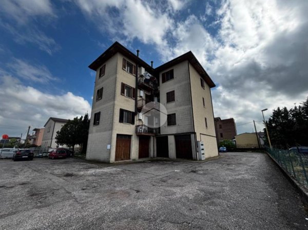 appartamento in vendita a Borgo Virgilio in zona Virgilio