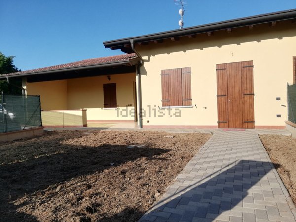 casa indipendente in vendita a Borgo Virgilio in zona Virgilio