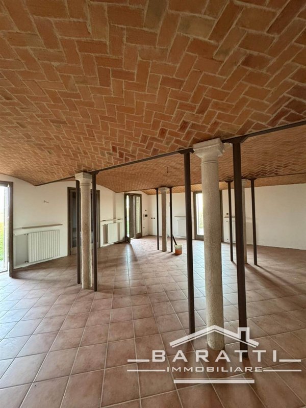 appartamento in vendita a Borgo Virgilio in zona Virgilio