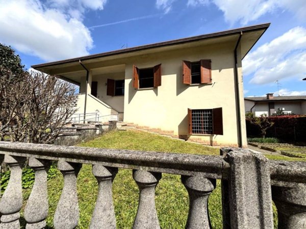 casa indipendente in vendita a Borgo Virgilio in zona Virgilio