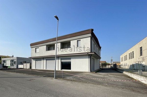 ufficio in vendita a Borgo Virgilio in zona Virgilio