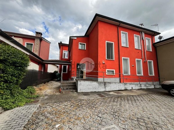 appartamento in vendita a Borgo Virgilio in zona Virgilio