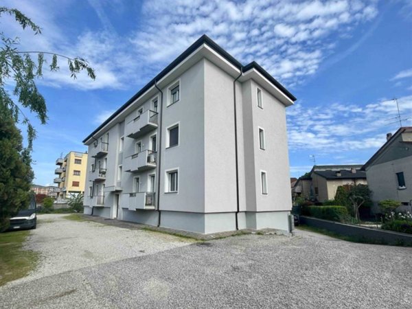 appartamento in vendita a Borgo Virgilio in zona Virgilio